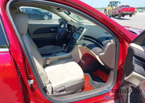 2013 Chevrolet Malibu Eco z USA, uszkodzony, nr VIN 1G11D5SR7DF242426